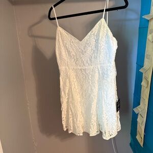 Lulu Lace Dress SZ SMALL NEW